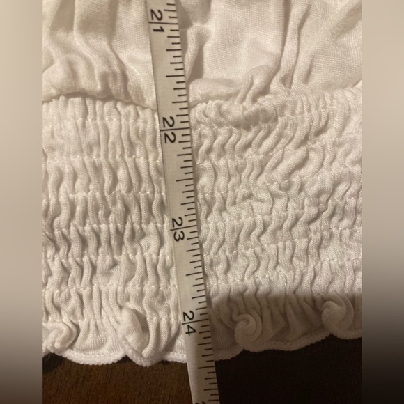 Ladies Size XS White INC International Concepts Cold Shoulder Blouse - Picture 10 of 11